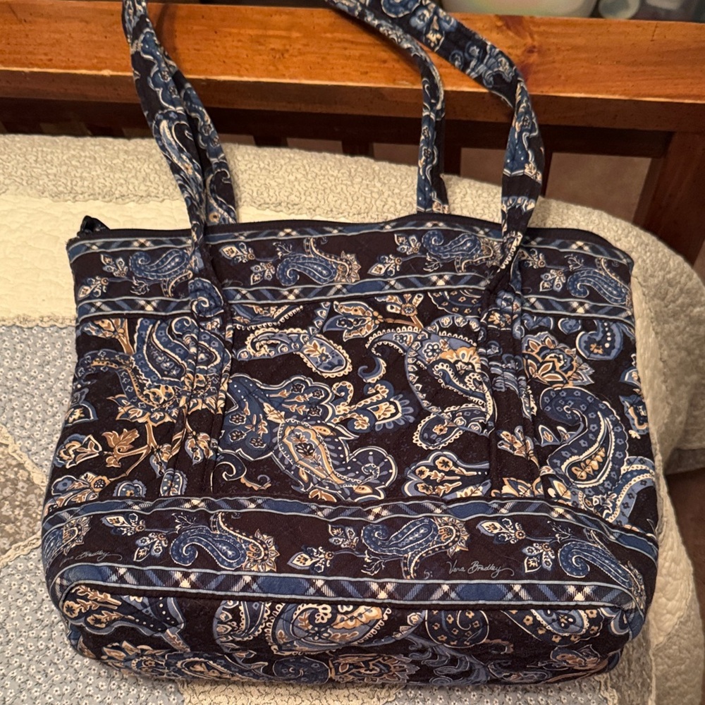 Vera Bradley Navy and Beige Paisley Tote - Picture 5 of 7